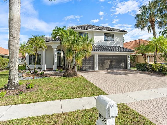 2nd image of 19628 BISCAYNE BAY Drive