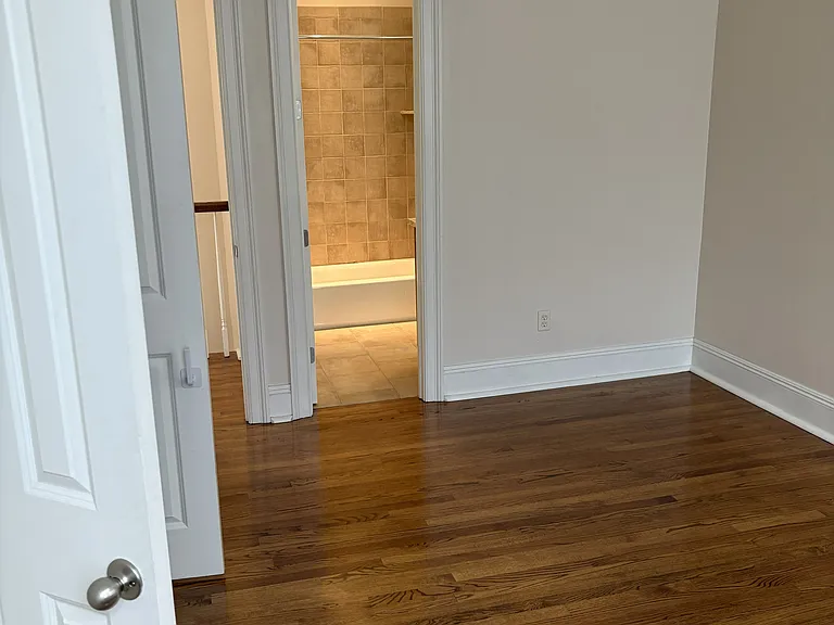 5610 Annunciation St — Photo 22