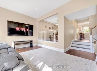 104 Poplar Cres, Aurora, ON L4G 3L3