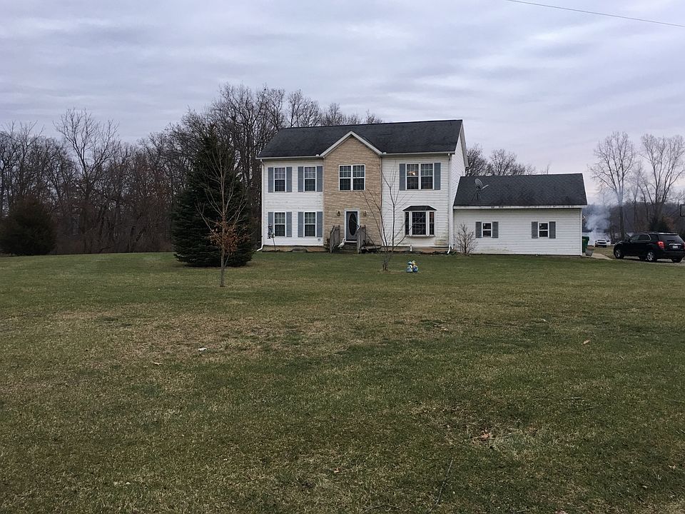 Roadside view 3.23 acres