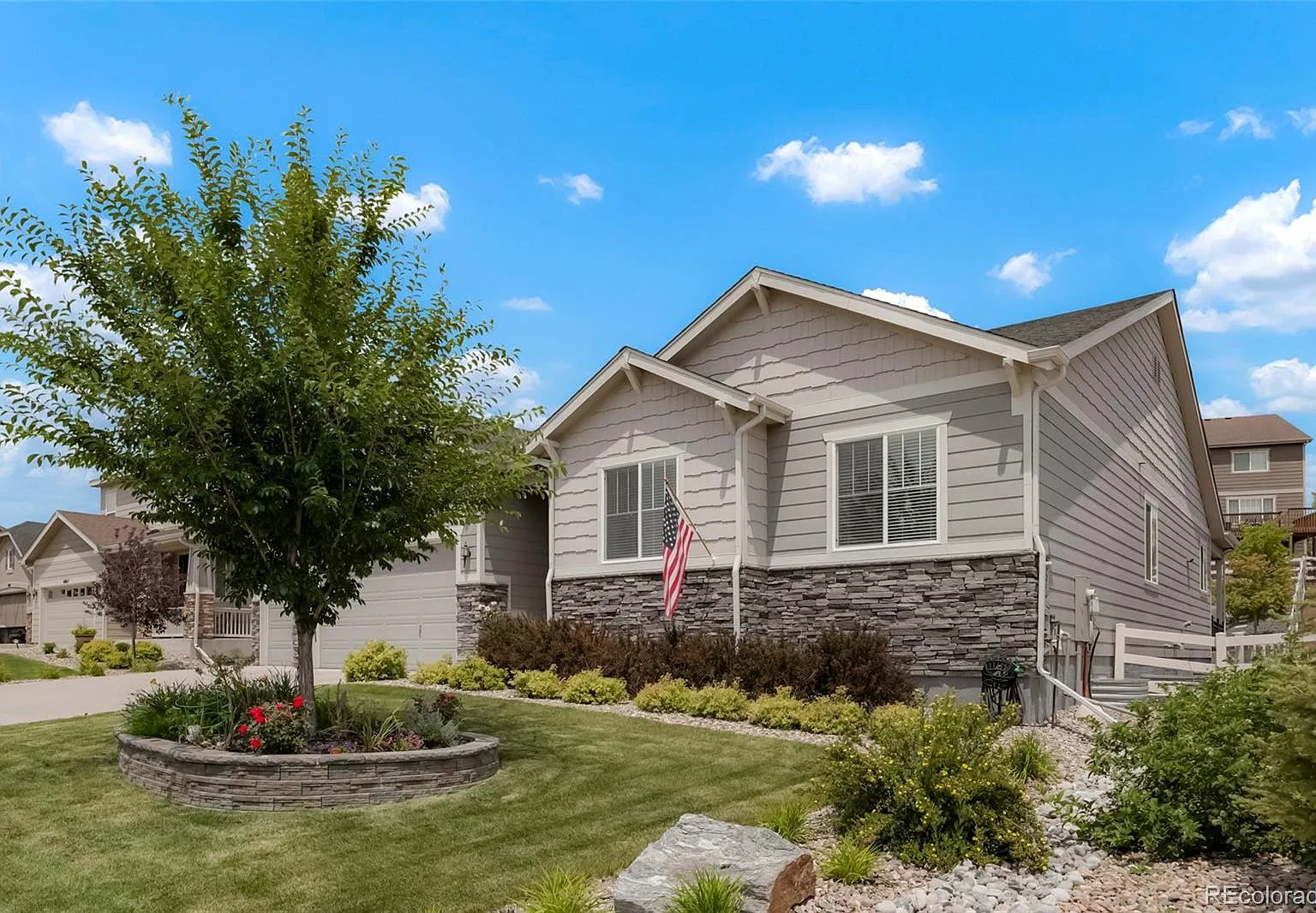 3 bed, 2.5 bath, 2330 sqft, $3,250 — Photo 1