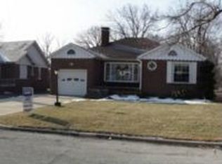 10 Fletcher Pl, Danville, IL 61832