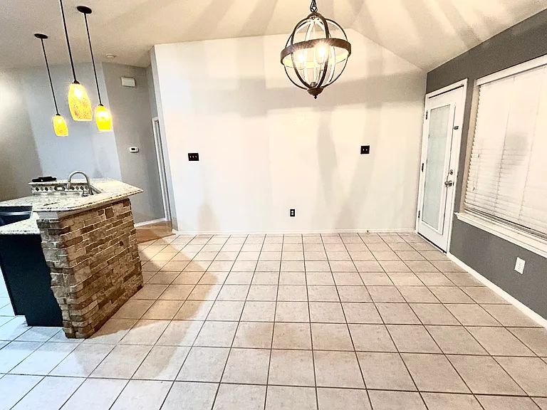 Timber Ridge Dr — Photo 10