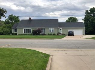 116 W Ogden Ave, Geneseo, IL 61254