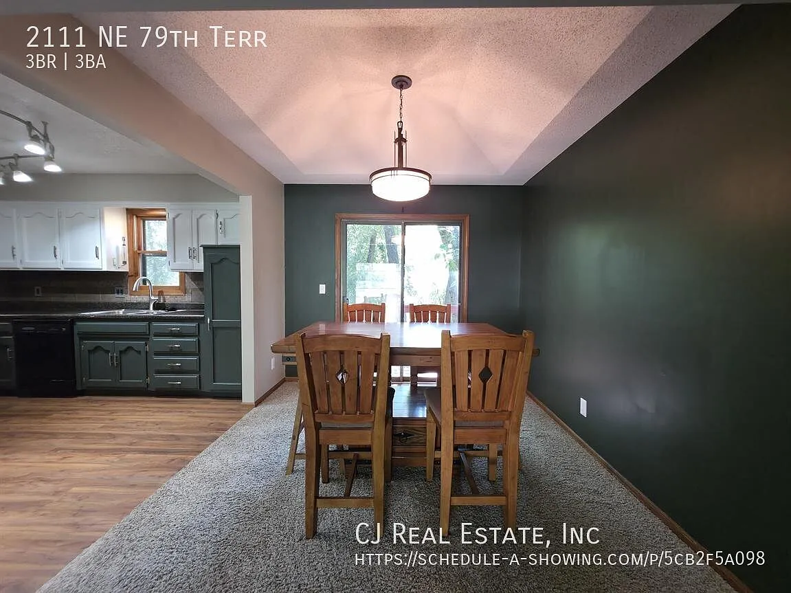 3 bed, 2.5 bath, $2,000 — Photo 3