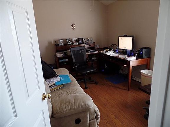 4th image of 1510 Pine Bluff Dr