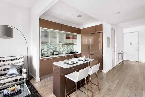 Rented by Compass | media 9