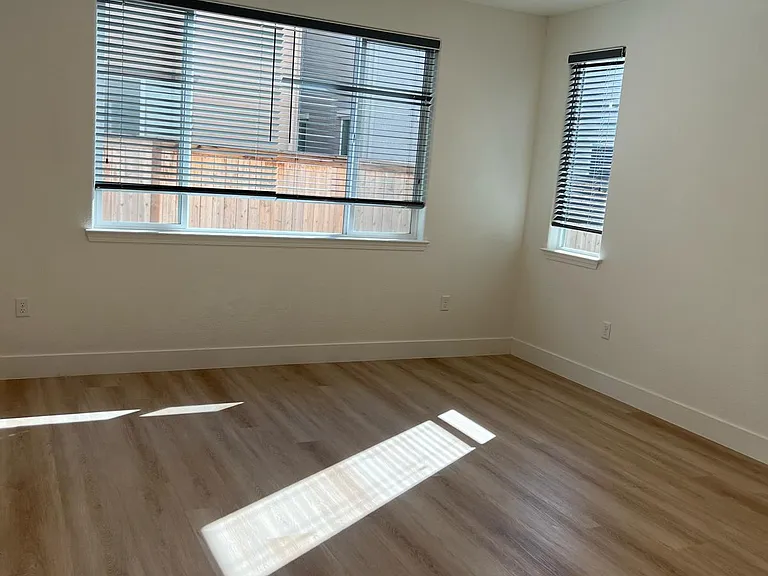 3554 Nuestra Ave — Photo 16