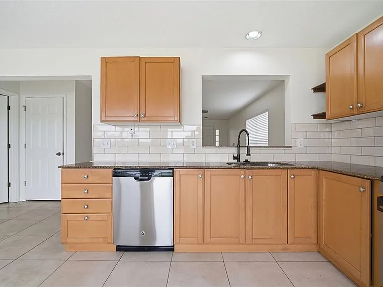 10604 Lakeside Vista Dr — Photo 8