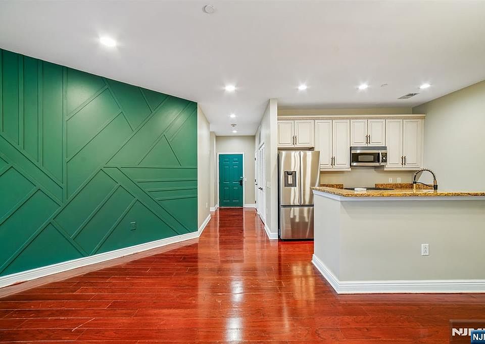 1st image of 7400 River Rd APT 437