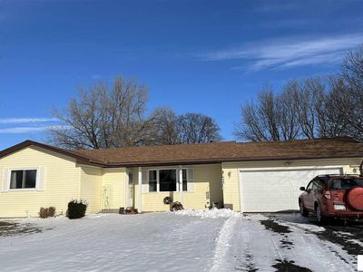 524 Hiawatha Dr, Saint Clair, MN, 56080