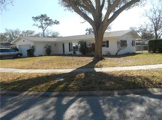 1631 Harmony Dr, Clearwater, FL 33756