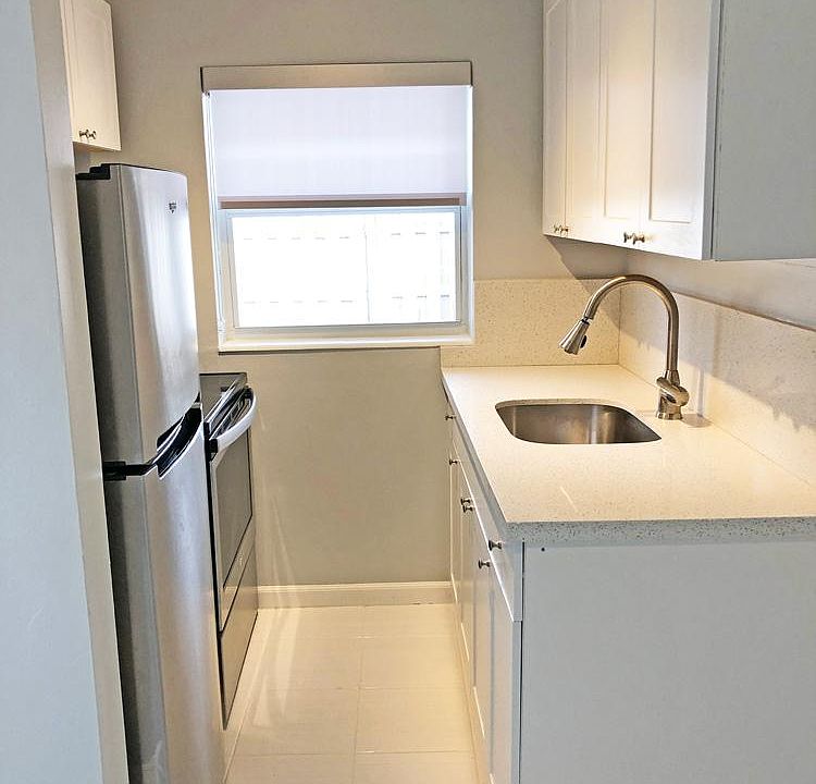 1st image of 35 NE 25th St