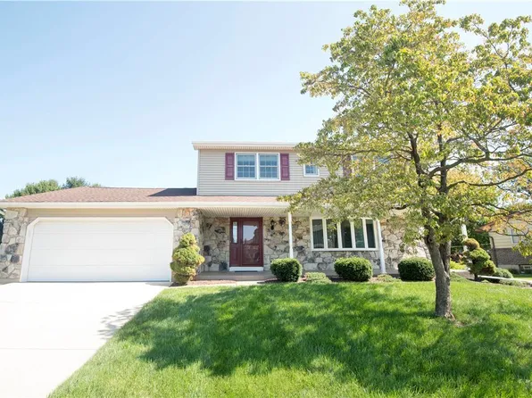 6349 Mulberry Ln, Macungie, PA 18062