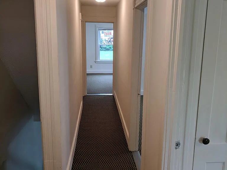 134 Charter Oak St — Photo 11
