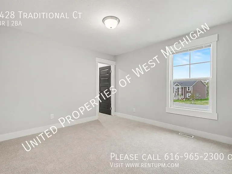 7428 Traditional Ct — Photo 9
