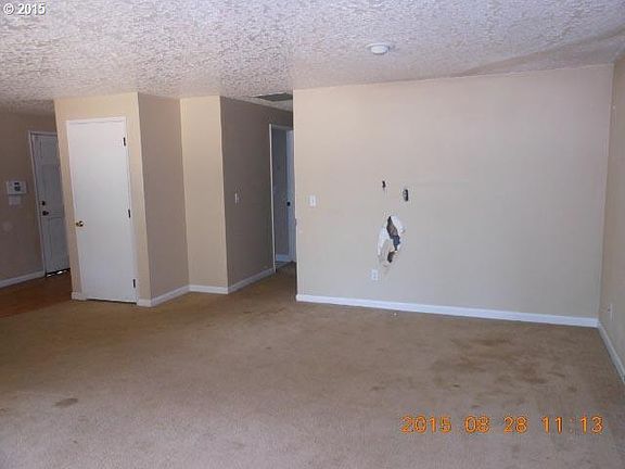5th image of 2937 SE Creek Ct