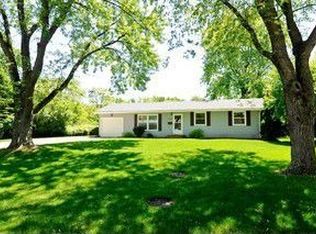 234 Tomahawk Ct, Carol Stream, IL 60188