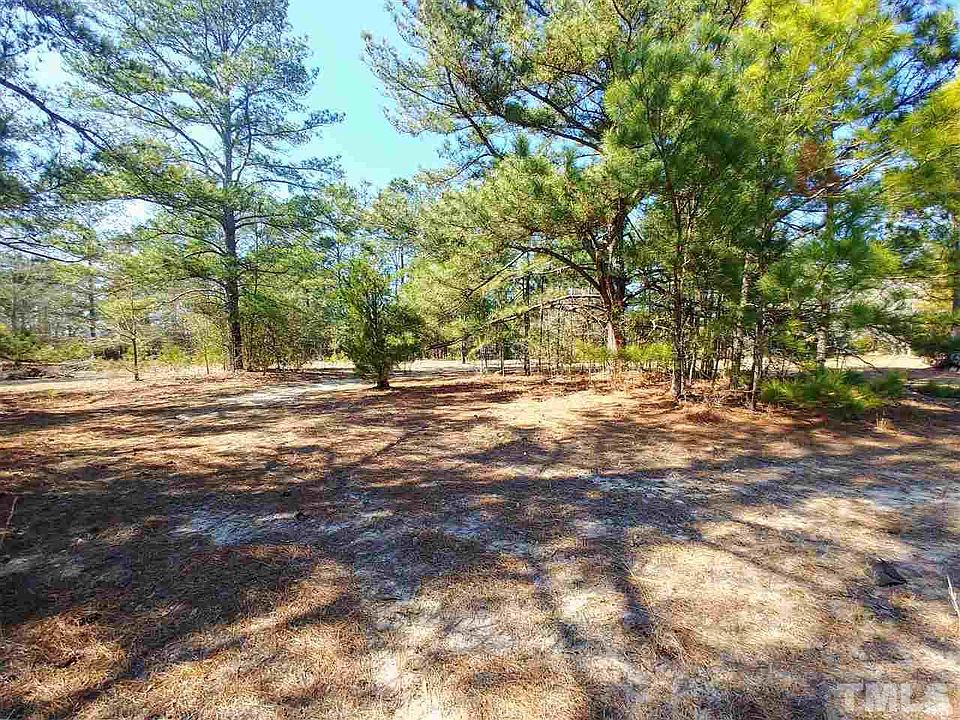 2nd image of 7638 Lucinda Ln
