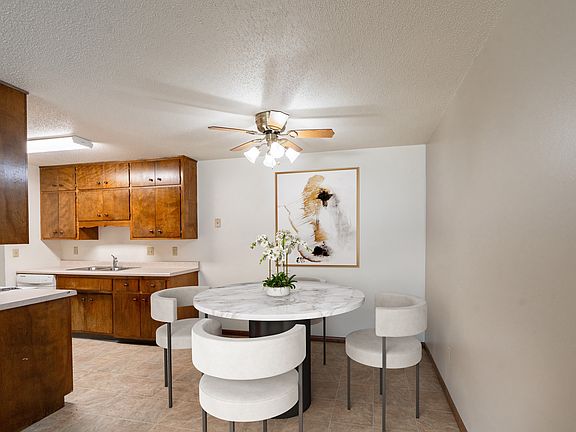 Fargo, ND Hawn Apartments | Dining