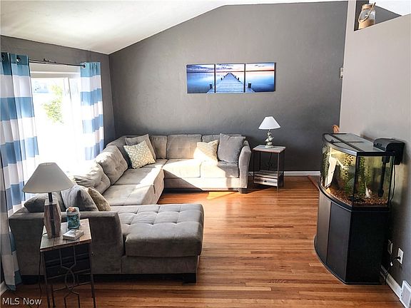 3rd image of 13662 Brookhaven Blvd
