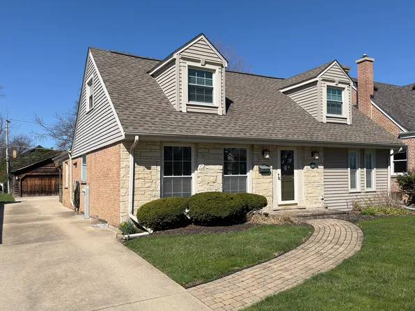 16 S Hi Lusi Ave, Mount Prospect, IL 60056