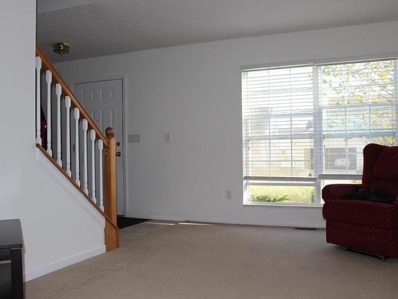 3rd image of 7973 Lazelle Woods Dr