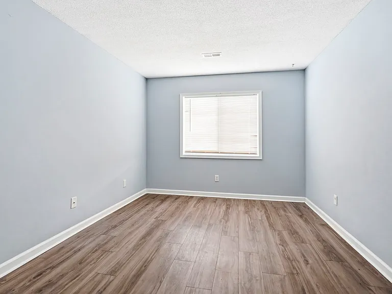 1451 Turkey Ridge Dr #D — Photo 4