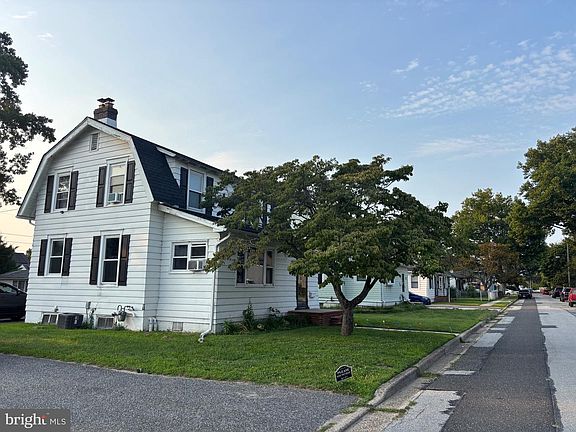 5th image of 296 E Street Carneys