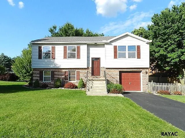2590 Abby Ln photo 1