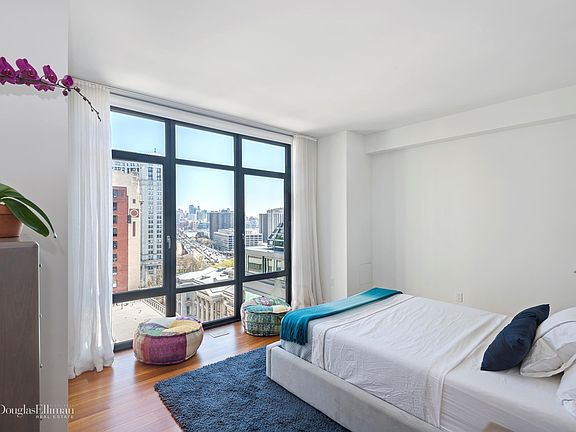 4th image of 57 Reade St APT 19A