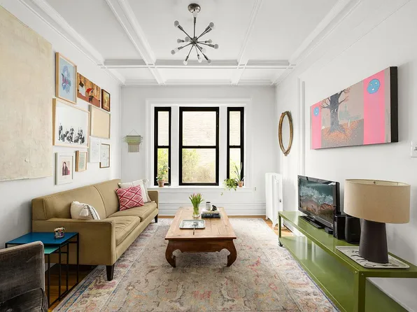 250 Seeley St APT 4, Brooklyn, NY 11218