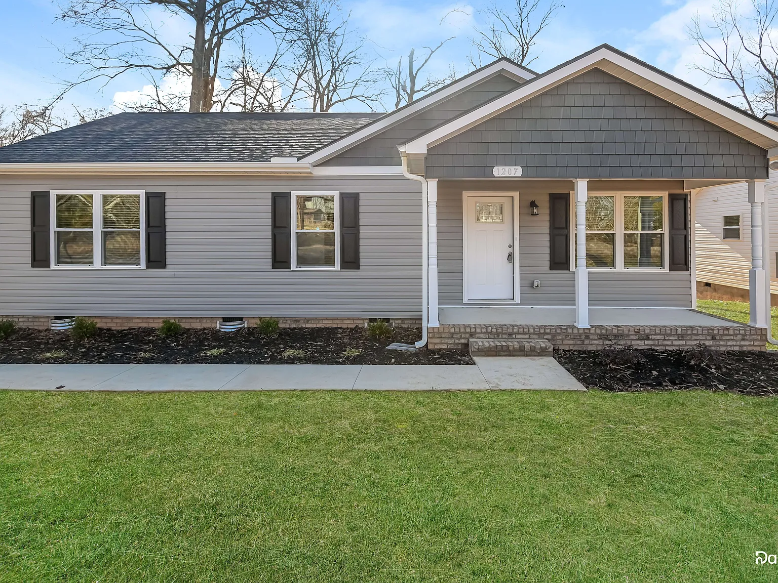 3 bed, 2.0 bath, 1246 sqft, $1,770 — Photo 1