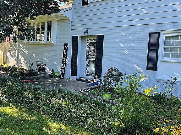 2nd image of 9307 Wyndhurst Dr