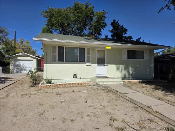 3407 Devonshire Ln, Pueblo, CO 81005