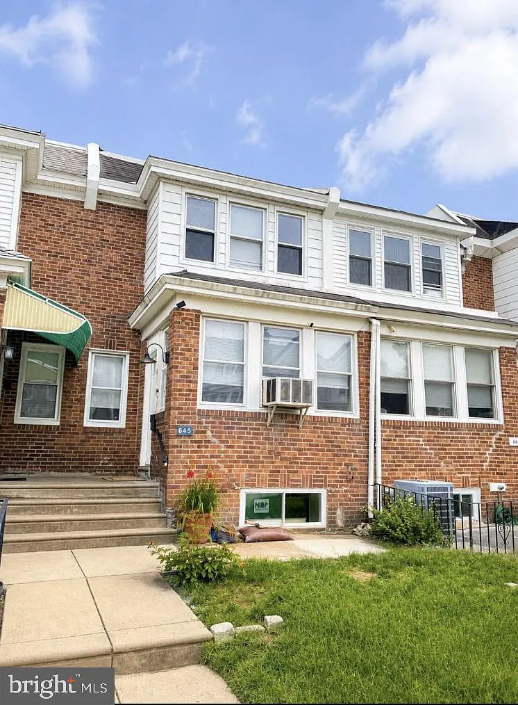 4 bed, 1806 sqft, $2,500 — Photo 1