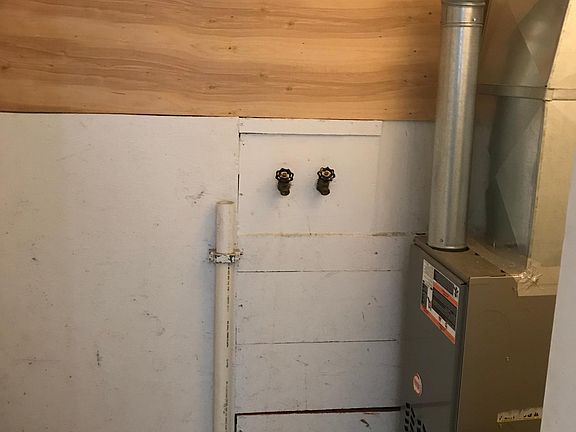 4th image of 813 Dakota Ave