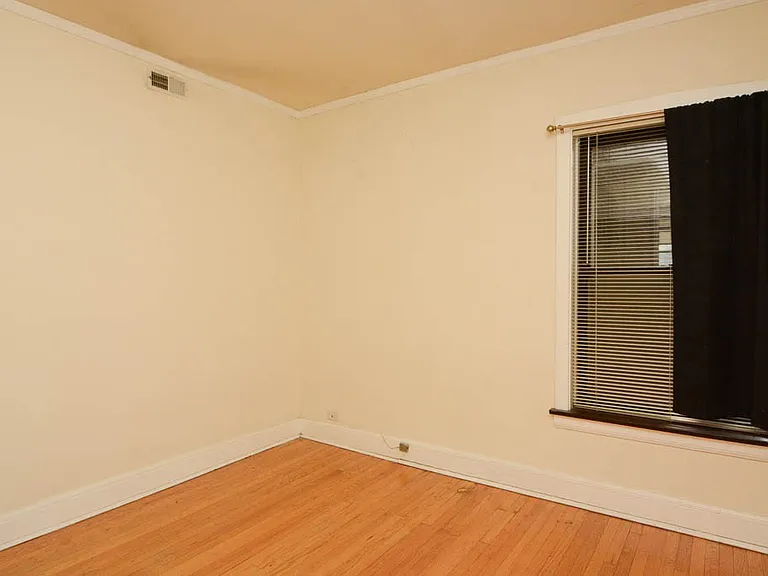 1309 W Newport Ave #2C — Photo 13
