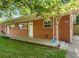 809 Young St #B, Springdale, AR 72764