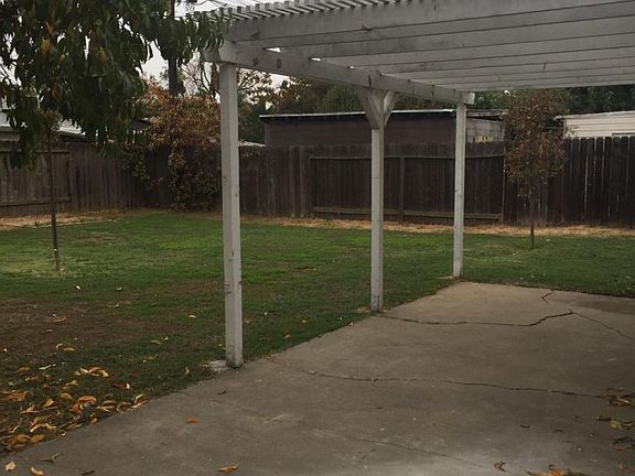 2nd image of 1748 La Jolla Dr