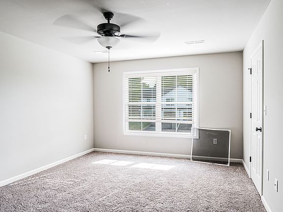 5th image of 249 Whispering Hills Blvd