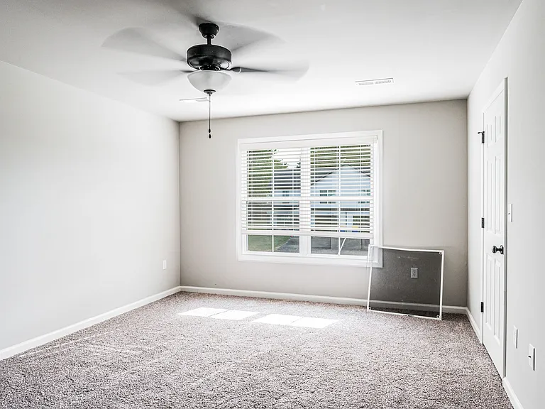 245 Whispering Hills Blvd — Photo 2