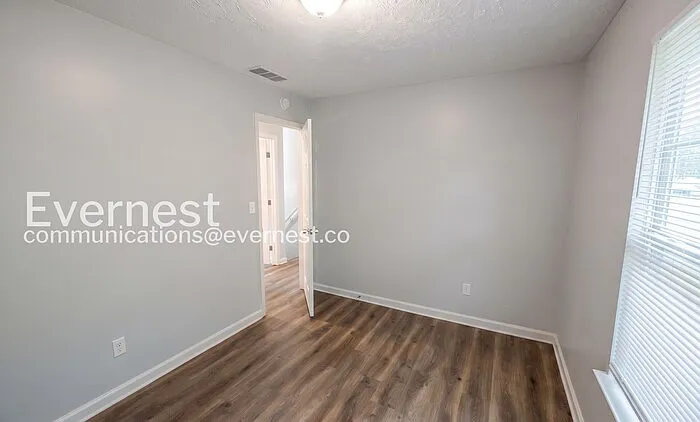 506 Chestnut Ln — Photo 16