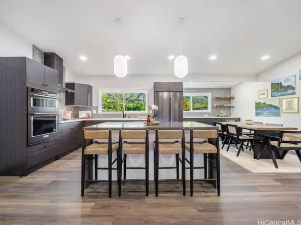 3425 Loulu St, Honolulu, HI 96822