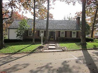 2nd image of 1100 Timberlane Dr