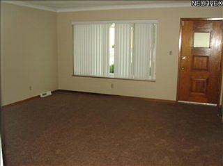 5th image of 14901 Sprengel Ave