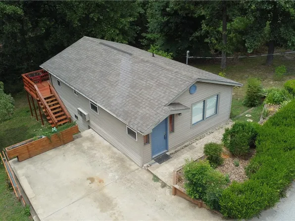 10007 Summit Dr, Rogers, AR 72758