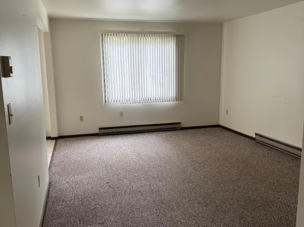 2914 Garfield St #A, Two Rivers, WI 54241