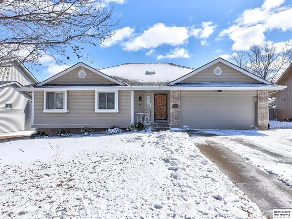 17225 Woolworth Ave, Omaha, NE 68130