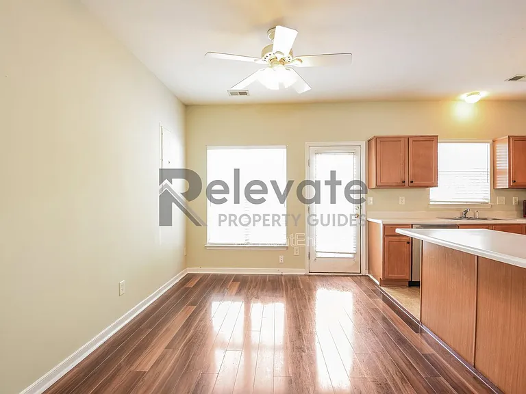 5504 Springwater Ln — Photo 12